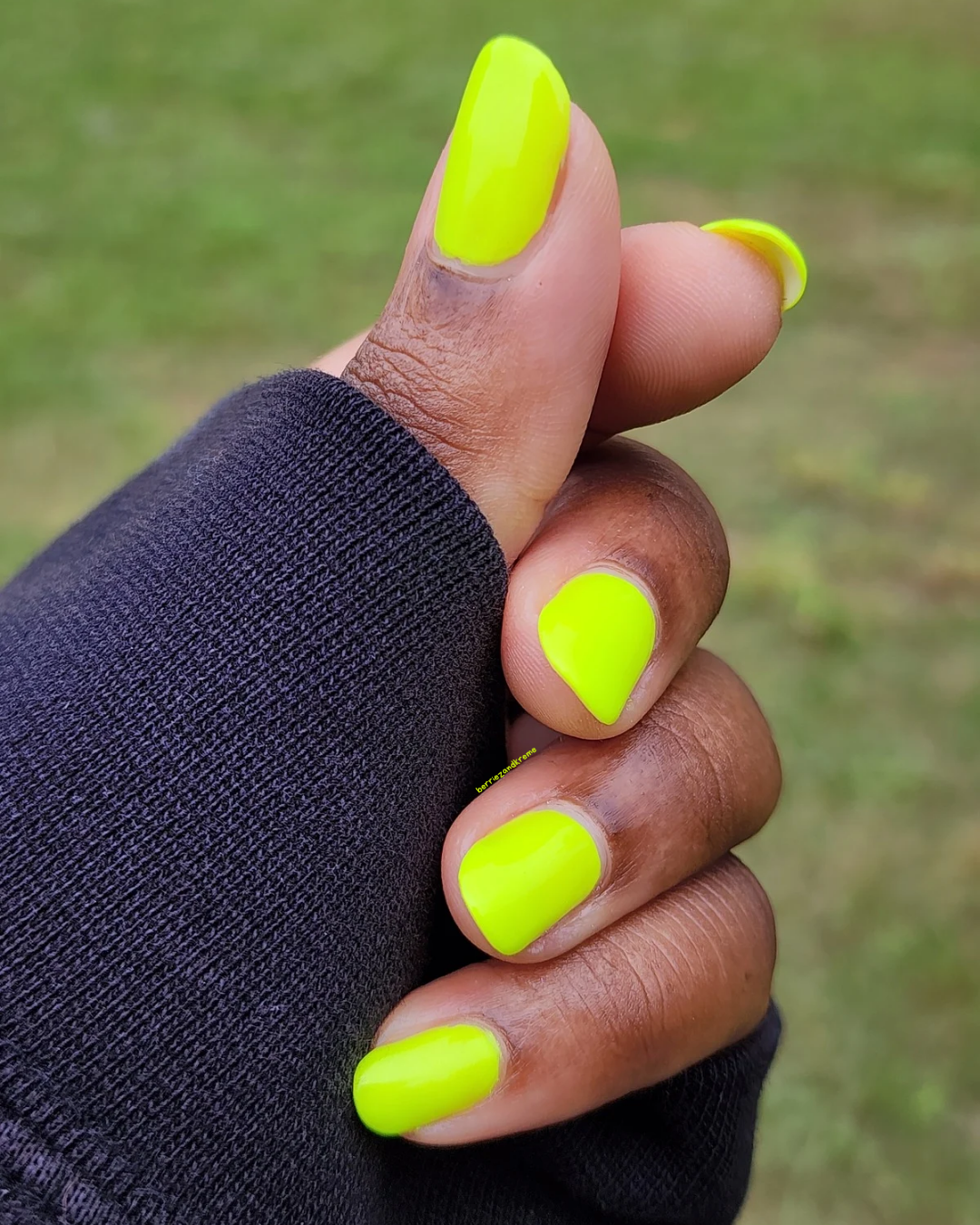 Yellow. No, Green. No, Yellow.