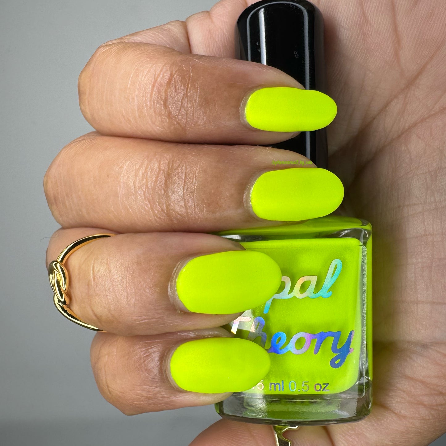 Yellow. No, Green. No, Yellow.